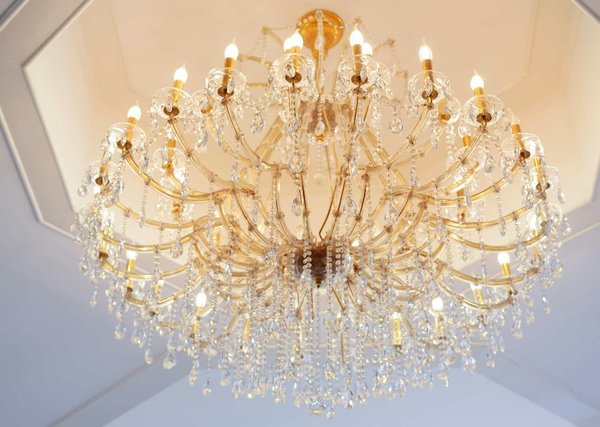 Éclairez votre intérieur avec un lustre cristal